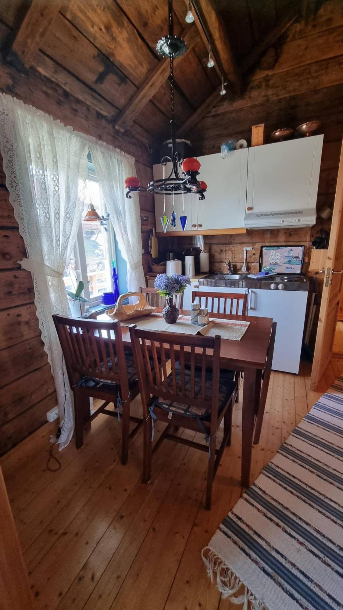 Koselig Rorbu Pa Tind Sorvagen Exterior foto
